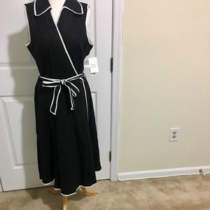 JM collection black & white dress.